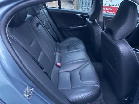 2017 Volvo S60 - thumbnail 10