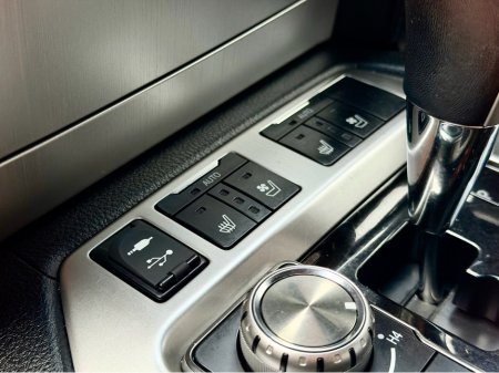 2020 Toyota Landcruiser 4.5 SAHARA 5DR AUTO €99,950 thumbnail