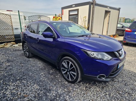 2015 Nissan Qashqai - thumbnail 4