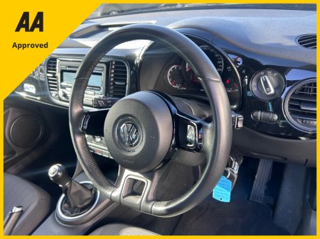 2013 Volkswagen Beetle - thumbnail 11