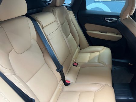 2021 Volvo XC60 €39950 2021 VOLVO XC60 RECHARGE PLUG-IN HYBRID T8 AWD 2.0 AUTOMATIC / CRUISE CONTROL / 360° CAMERA / ELECTRIC MEMORY & HEATED SEAT / PANORAMIC SUNROOF / APPLE CARPLAY €39,950 thumbnail