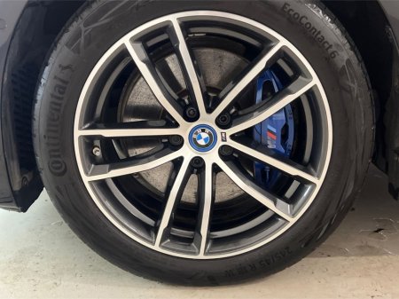 2021 BMW 5 Series - thumbnail 14