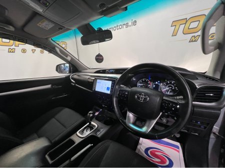 2024 Toyota Hilux Hilux Invicible 2.4tdi auto Double Cab €41,800 thumbnail
