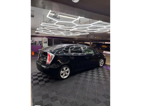 2012 Toyota Prius - view 4