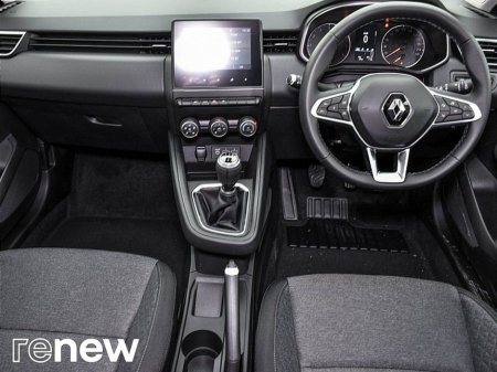 2022 Renault Clio V Dynamique Edition NAEB TCe 90 €17,900