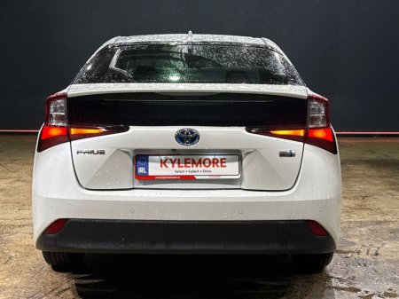 2021 Toyota Prius - thumbnail 4