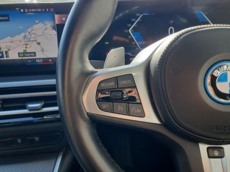 2023 BMW 3 Series - thumbnail 17