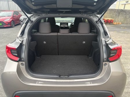 2020 Toyota Yaris - thumbnail 9