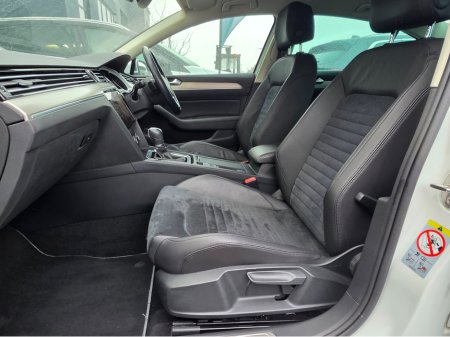 2020 Volkswagen Passat - thumbnail 19