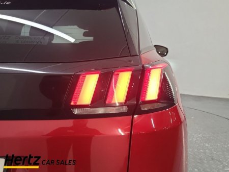 2023 Peugeot 3008 - thumbnail 8