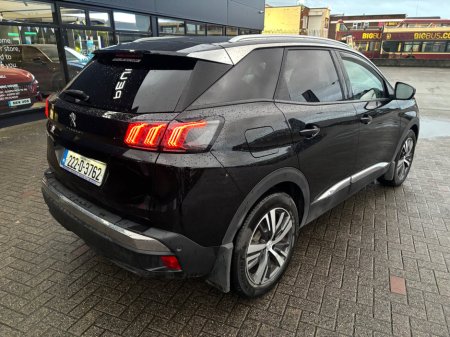 2022 Peugeot 3008 1.5 BlueHDi 130bhp Allure €25,950 thumbnail