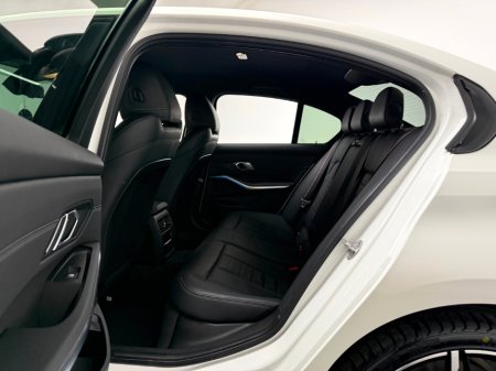 2020 BMW 3 Series 330E M SPORT €27,990 thumbnail