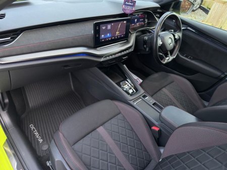 2022 Skoda Octavia RS RS 2.0tsi 245HP DSG 5DR Auto €38,900 thumbnail