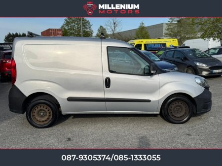 2015 Fiat Doblo - photo 2