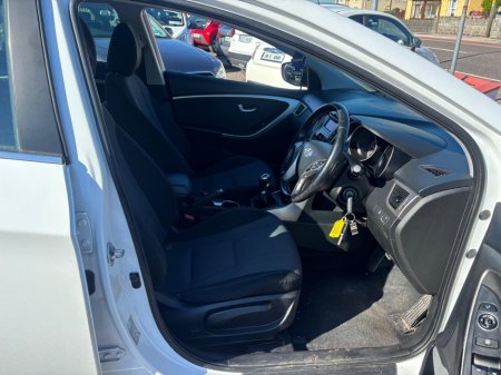 2016 Hyundai i30 - thumbnail 3