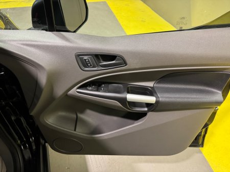 2020 Ford Transit Connect - thumbnail 28