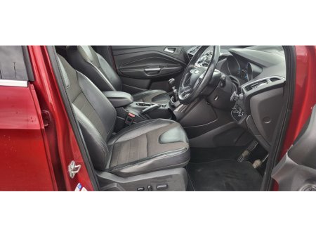 2015 Ford Kuga - thumbnail 9