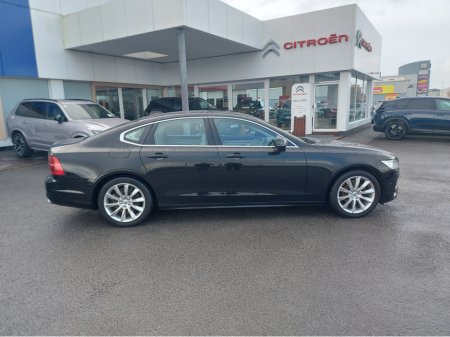 2021 Volvo S90 D4 MOMENTUM AT 4DR AUTO €34,950 thumbnail