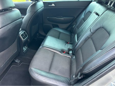 2016 Kia Sportage EX 1.7 CRDI €11,950 thumbnail