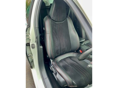 2018 Peugeot 308 - thumbnail 16