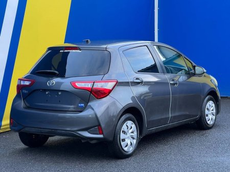 2018 Toyota Yaris 1.0 AUTO // REVERSE CAMERA // AIR CONDITIONING // LANE ASSIST €11,950 thumbnail