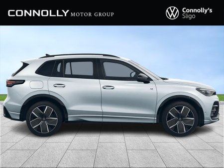 2026 Volkswagen Tiguan - view 3