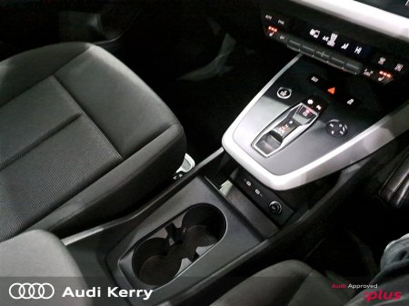 2022 Audi Q4 e-tron 40 E-TRON ADVANCE €28,900 thumbnail