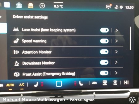 2026 Volkswagen T-Roc NEW R-LINE 1.5eTSI mHEV 150HP AUTO €52,620 thumbnail