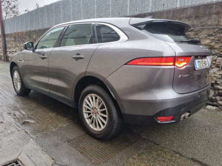 2017 Jaguar F-Pace RWD 2.0 D 163PS Prestige €10,999 thumbnail