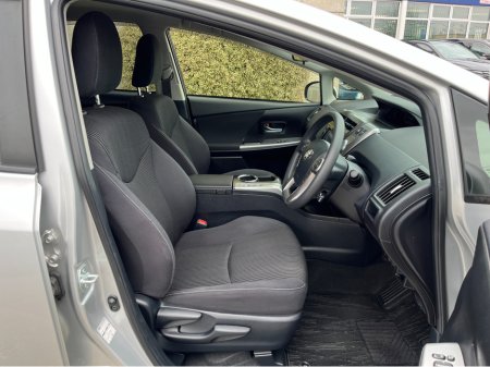 2019 Toyota Prius+ - thumbnail 12