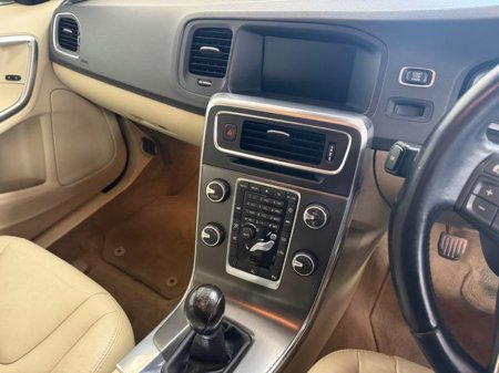 2014 Volvo S60 D2 SE 4DR €8,777 thumbnail