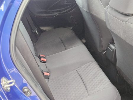 2021 Toyota Yaris - thumbnail 7