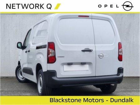 2024 Opel Combo L1H1 Cargo Komfort 2000 1.5D 100PS €26,495