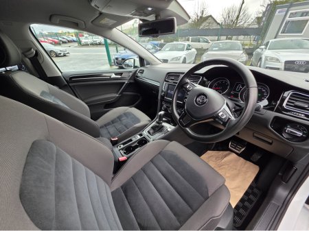 2016 Volkswagen Golf 1.4 TSI HIGHLINE EDITION PRIVACY GLASS REVERSE CAMERA - SIMI DEALER - LOW ROAD TAX BAND €15,750 thumbnail