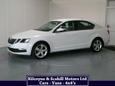 2019 Skoda Octavia - thumbnail 3