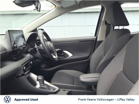 2023 Toyota Yaris LUNA 1.5 HYBRID *ONE OWNER* *IRISH CAR* *12 MONTHS FRANK KEANE WARRANTY* *PCP FINANCE AVAILABLE* €22,995 thumbnail