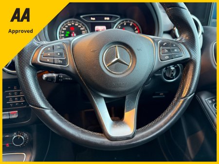 2016 Mercedes-Benz B Class B180 Automatic, Reversing Camera , Heated Seats thumbnail