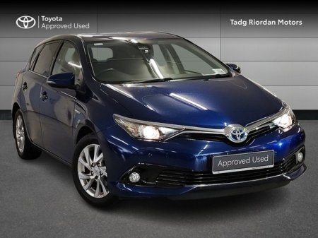 2016 Toyota Auris - thumbnail 1