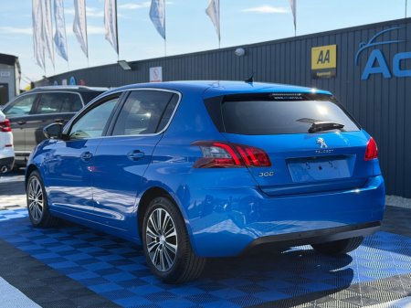 2021 Peugeot 308 - photo 5