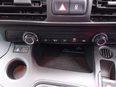 2019 Opel Combo - thumbnail 18