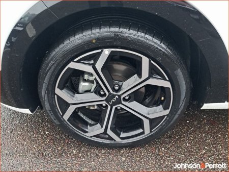 2025 Kia Niro Niro K3 HEV 3.9% APR available €35,900 thumbnail