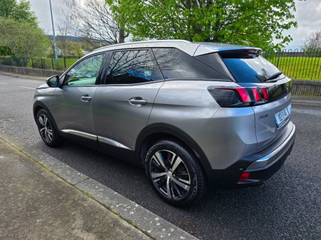 2018 Peugeot 3008 - thumbnail 5