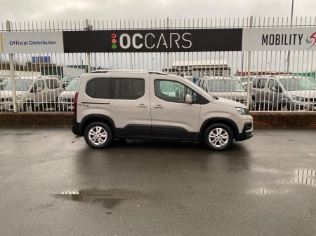 2019 Peugeot Rifter HORIZON RE3 SEATS + WC €21,450