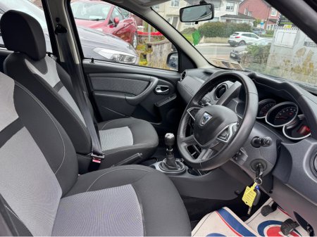 2018 Dacia Duster - thumbnail 9