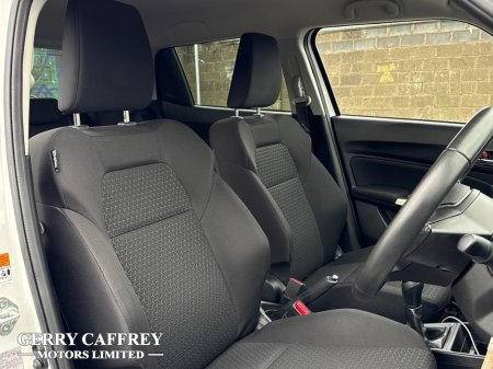 2023 Suzuki Swift - thumbnail 11