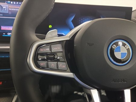 2025 BMW 3 Series - thumbnail 17