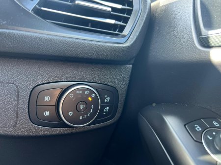 2025 Ford Focus - thumbnail 11