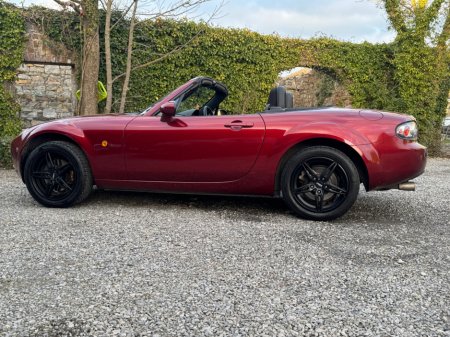 2008 Mazda MX-5 - thumbnail 4