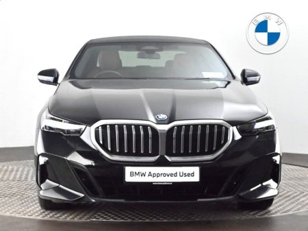 2025 BMW 5 Series - thumbnail 15