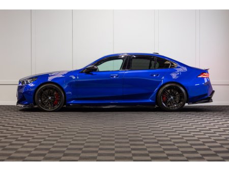 2025 BMW M5 - thumbnail 3